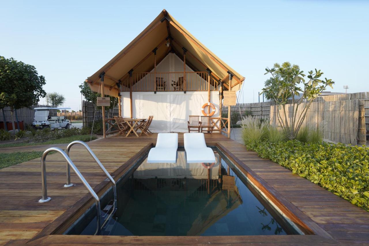 Bab Al Nojoum Hudayriyat Camp Hotel Абу Даби Екстериор снимка