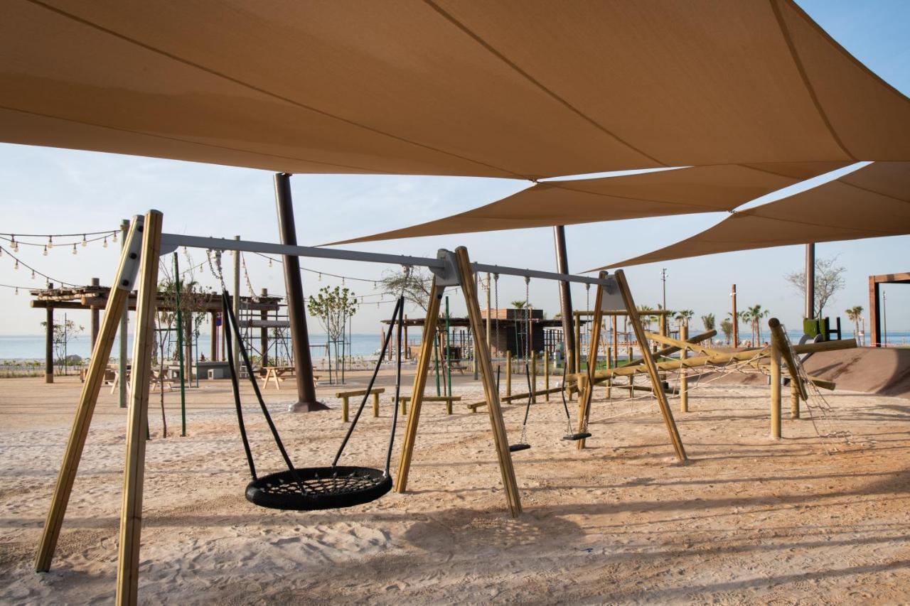 Bab Al Nojoum Hudayriyat Camp Hotel Абу Даби Екстериор снимка