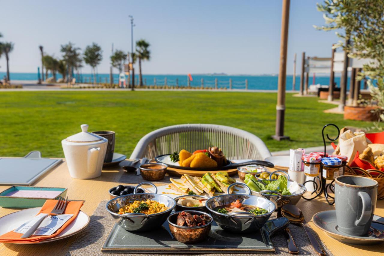 Bab Al Nojoum Hudayriyat Camp Hotel Абу Даби Екстериор снимка