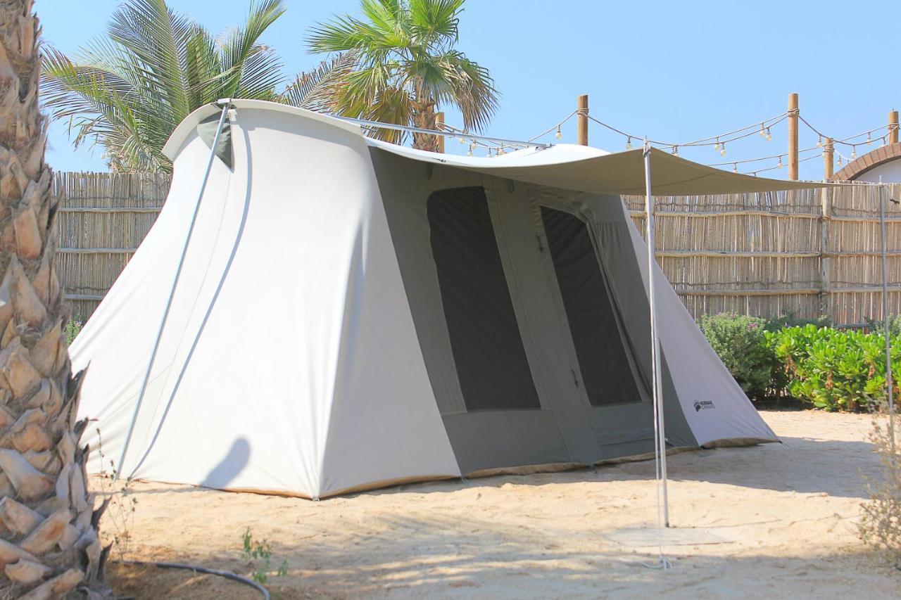Bab Al Nojoum Hudayriyat Camp Hotel Абу Даби Екстериор снимка