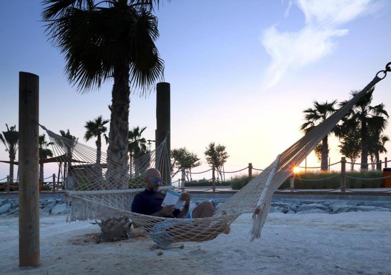 Bab Al Nojoum Hudayriyat Camp Hotel Абу Даби Екстериор снимка